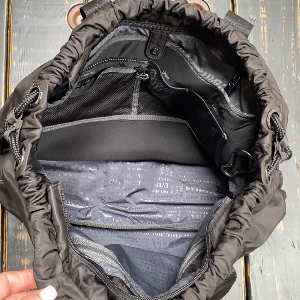 Lululemon Athletica Gym Bag - Picture 11 of 16